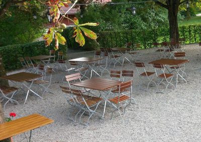 Akropolis-Simbach-Biergarten